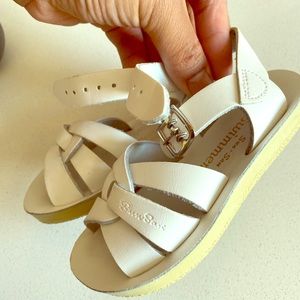 White Saltwater Sandals by Hoy Toddler sz7